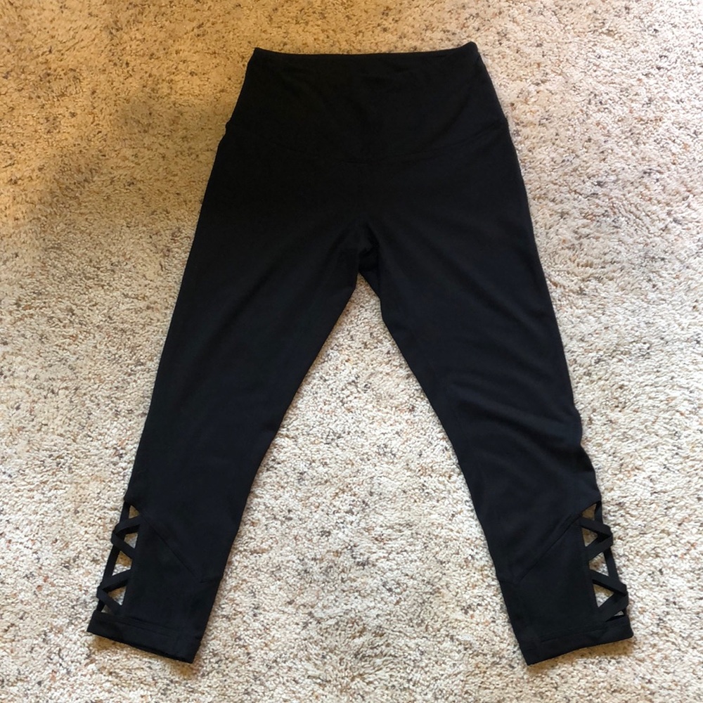 Zella Cropped Black Leggings with Cutouts Size XS